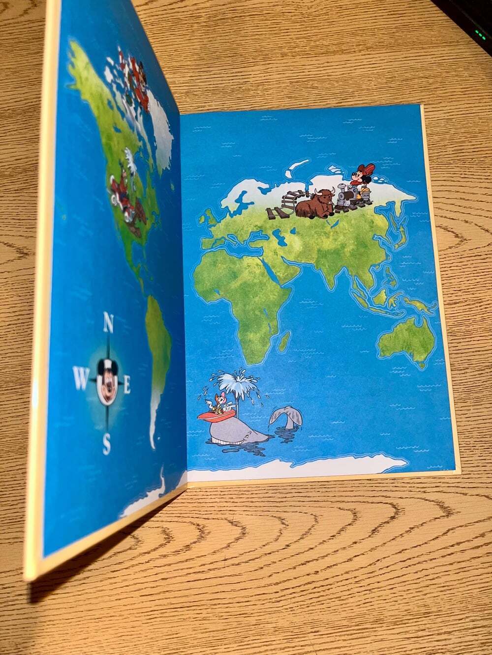 Disney’s Small World Library Book Collection, Vintage Walt Disney Books, Vintage - Picture 2 of 6